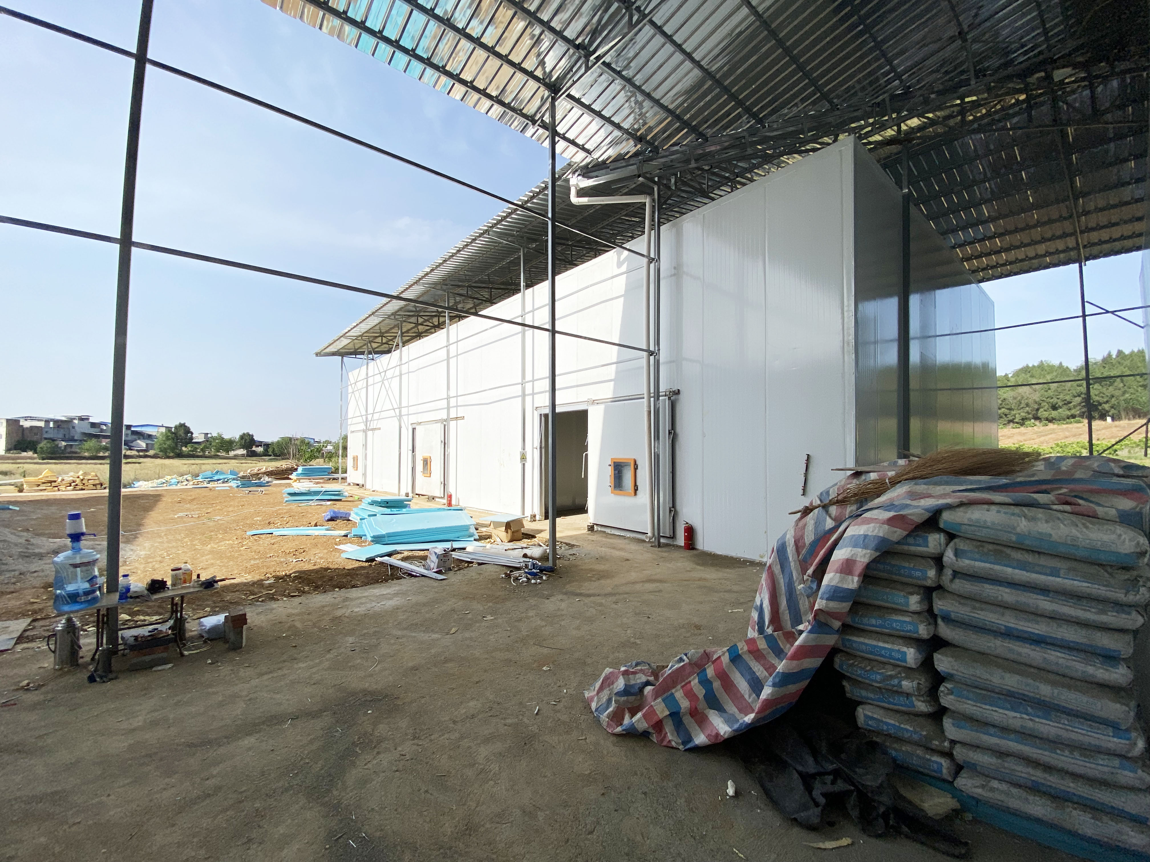 德阳市大型综合冷库储存仓库(图6) 德阳市大型综合冷库储存仓库(图6)