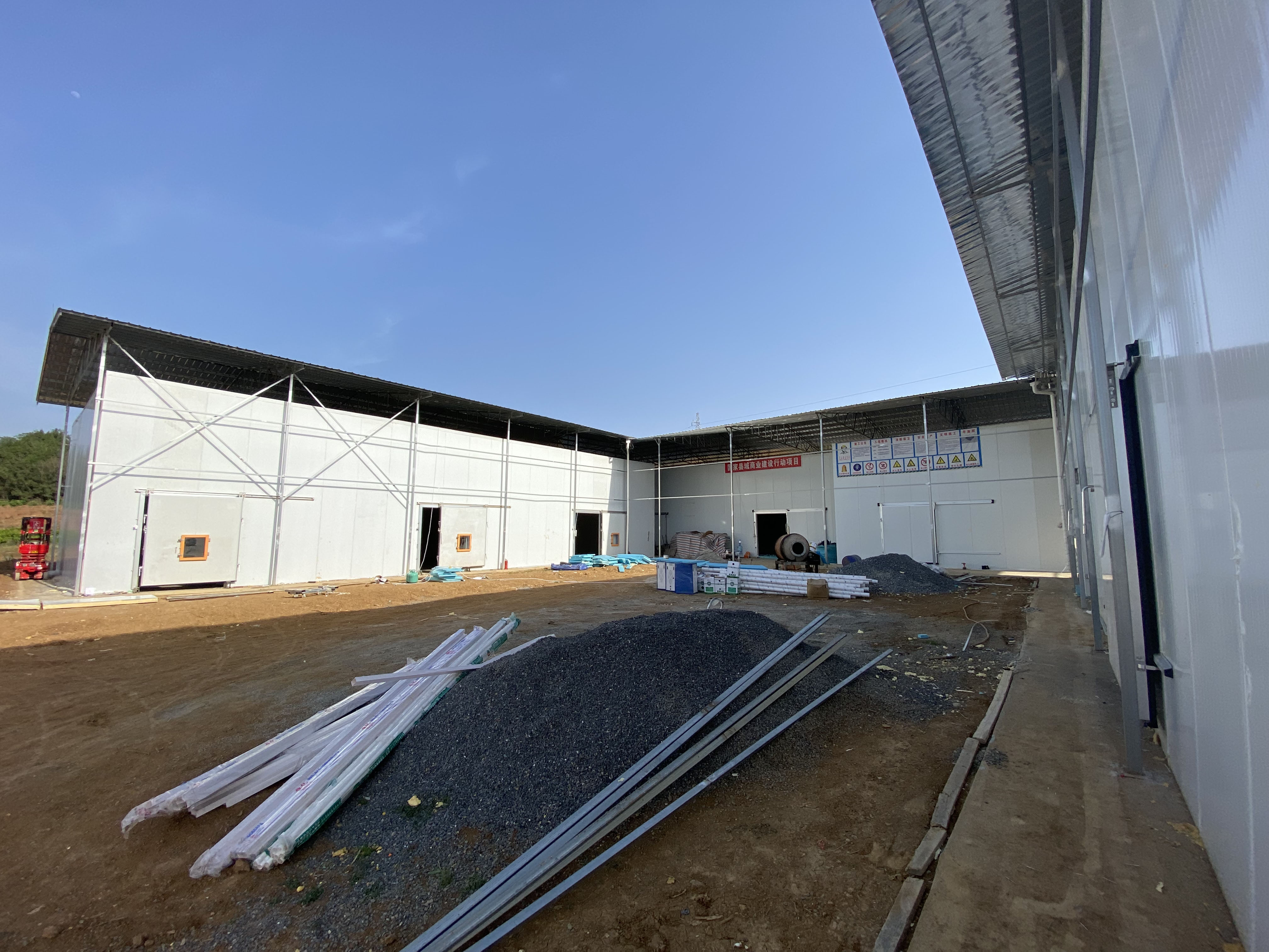 德阳市大型综合冷库储存仓库(图3) 德阳市大型综合冷库储存仓库(图3)